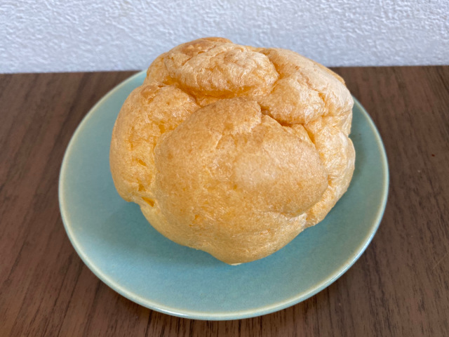 Kyoto police investigating cream puff attack on Bentley